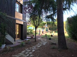 nternational Montessori and Eco friendly school Carrières-sur-Seine - garden